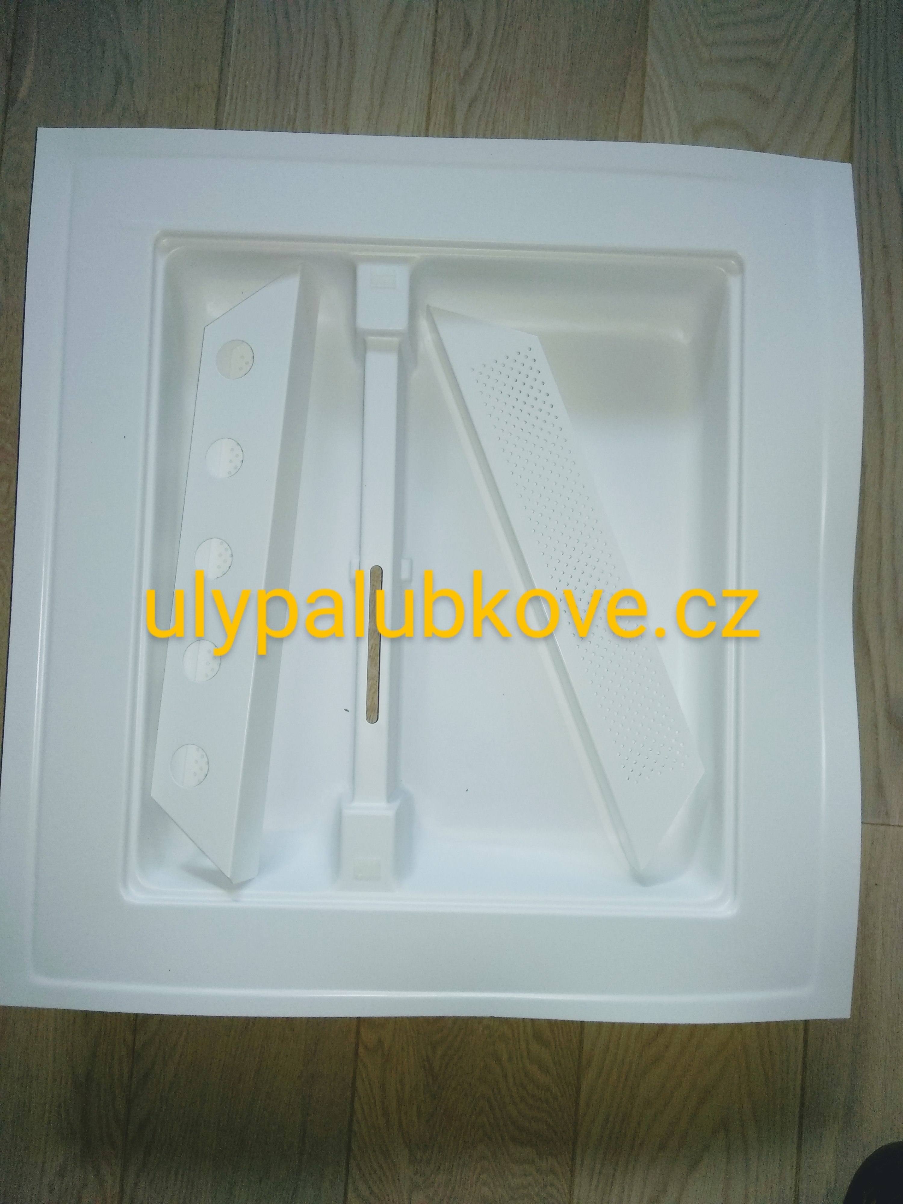 krmítko stropní-plast vložka