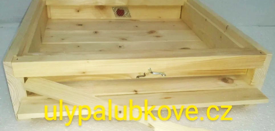 česno přední strana