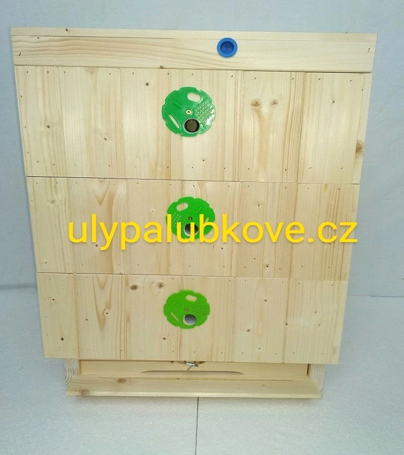 úl palubkový zateplení 2cm se třemi nástavky 39x17 s palubkovým víkem a dnem varroa