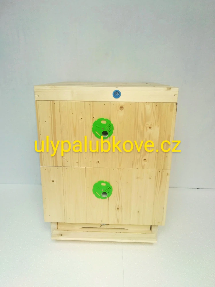 včelí úl palubkový zateplení 3cm