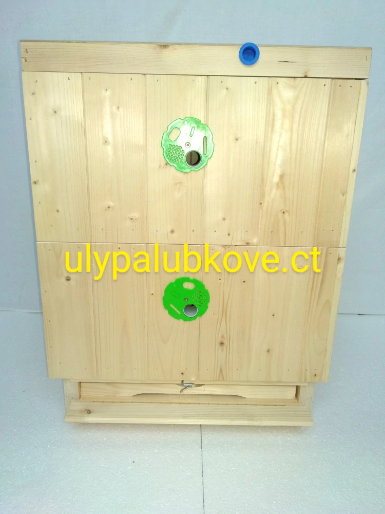úl palubkový zateplení 3cm se dvěmi nástavky 39x30 vnitřním víkem a dnem varroa
