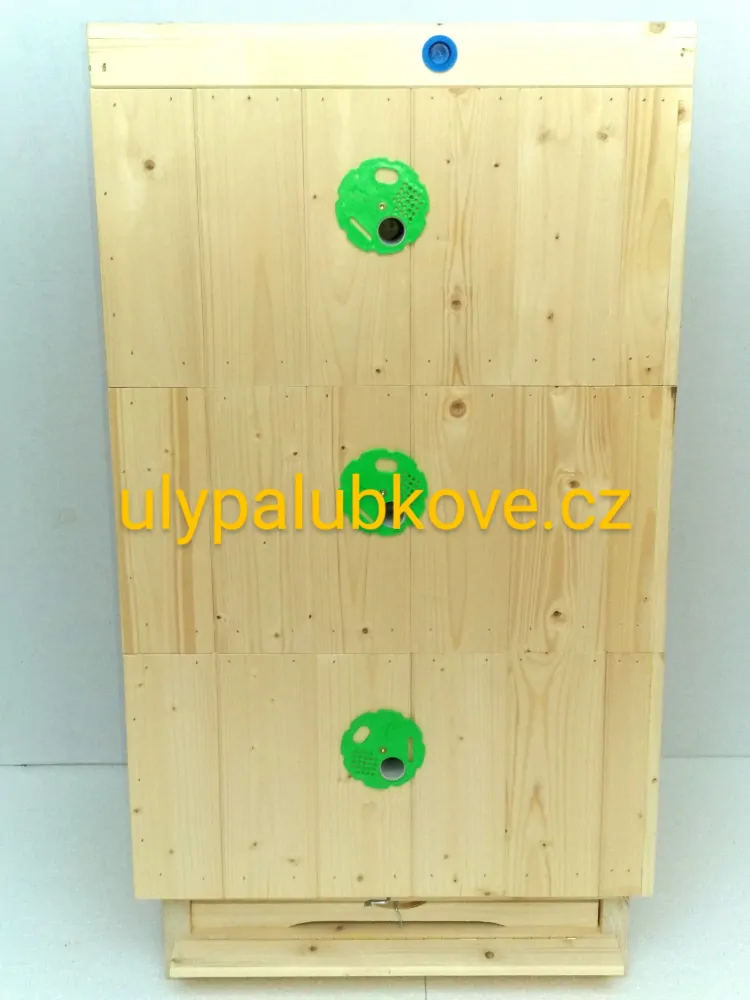 úl palubkový zateplení 3cm se třemi nástavky 39x24 palubkovým víkem a dnem varroa