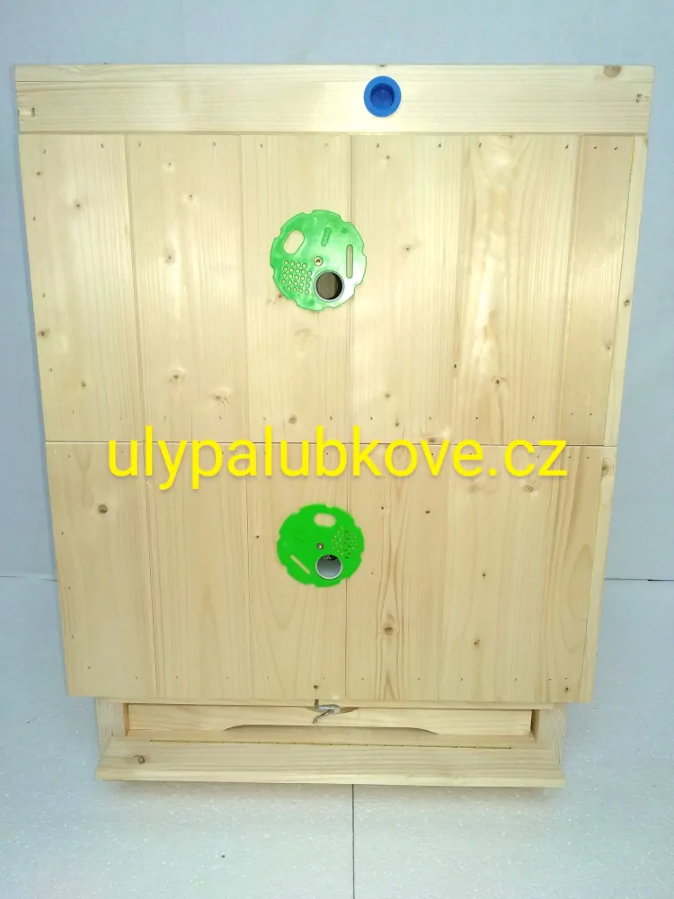 úl palubkový zateplení 3cm s varroa dnem dvěma nástavky 39x24 vnitřním víkem