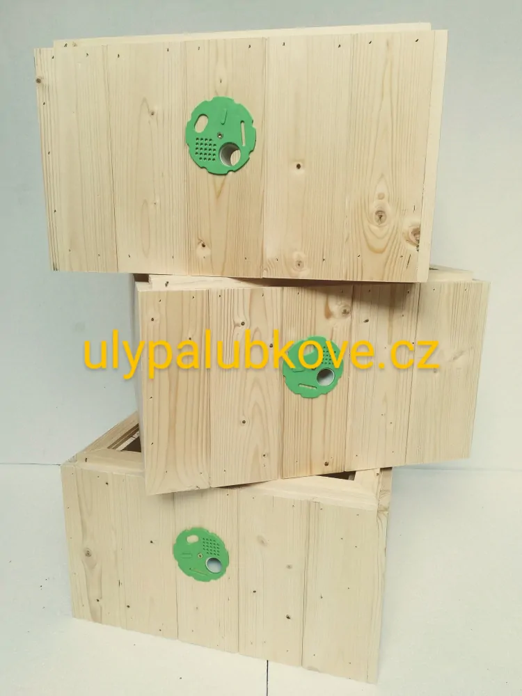 úl palubkový zateplení 2cm 39x24 se třemi nástavky a víkem vnitřním a dnem varroa