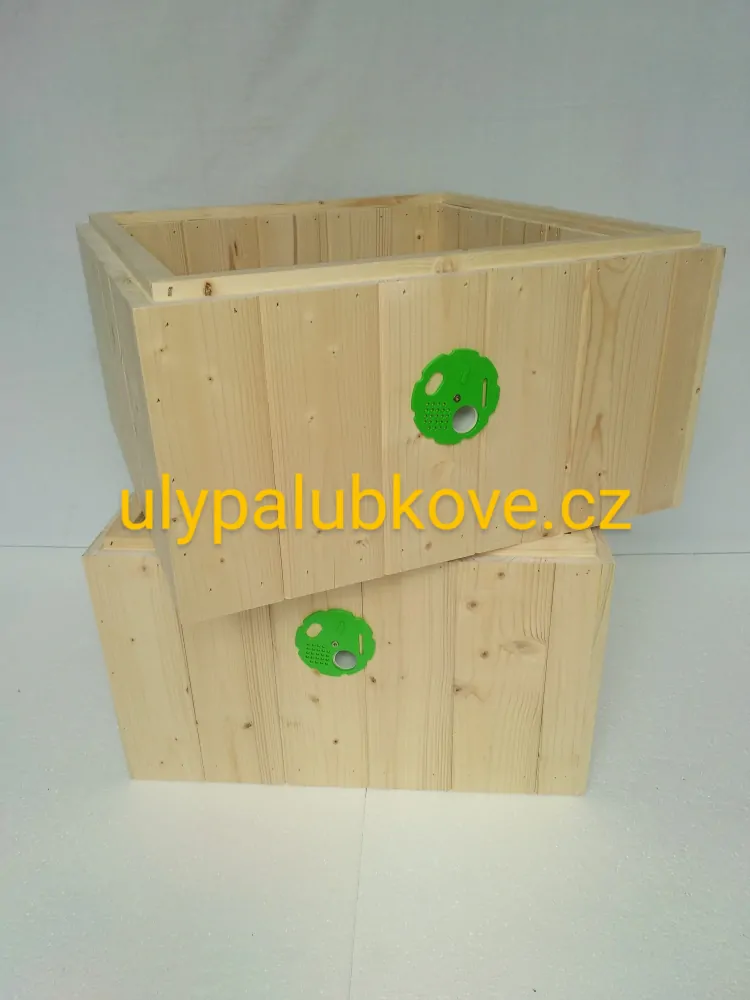 úl palubkový zateplení 3cm 39x24 se dvěmi nástavky palubkovým víkem a dnem varroa